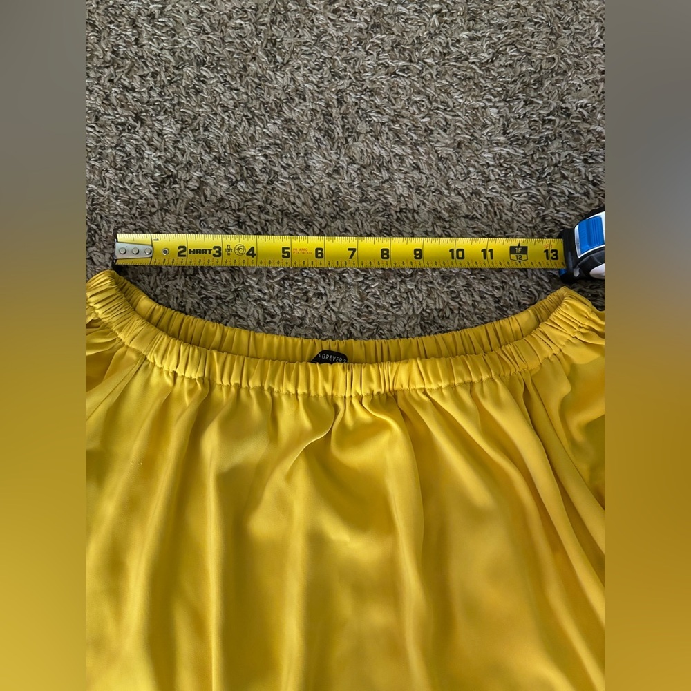 Forever 21 Mustard Off-Shoulder Shift Dress - Picture 5 of 9